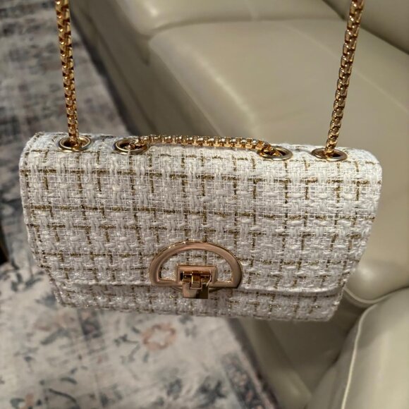 Neiman Marcus Tweed Small  Quilted Chain Crossbody Clutch - Picture 6 of 6